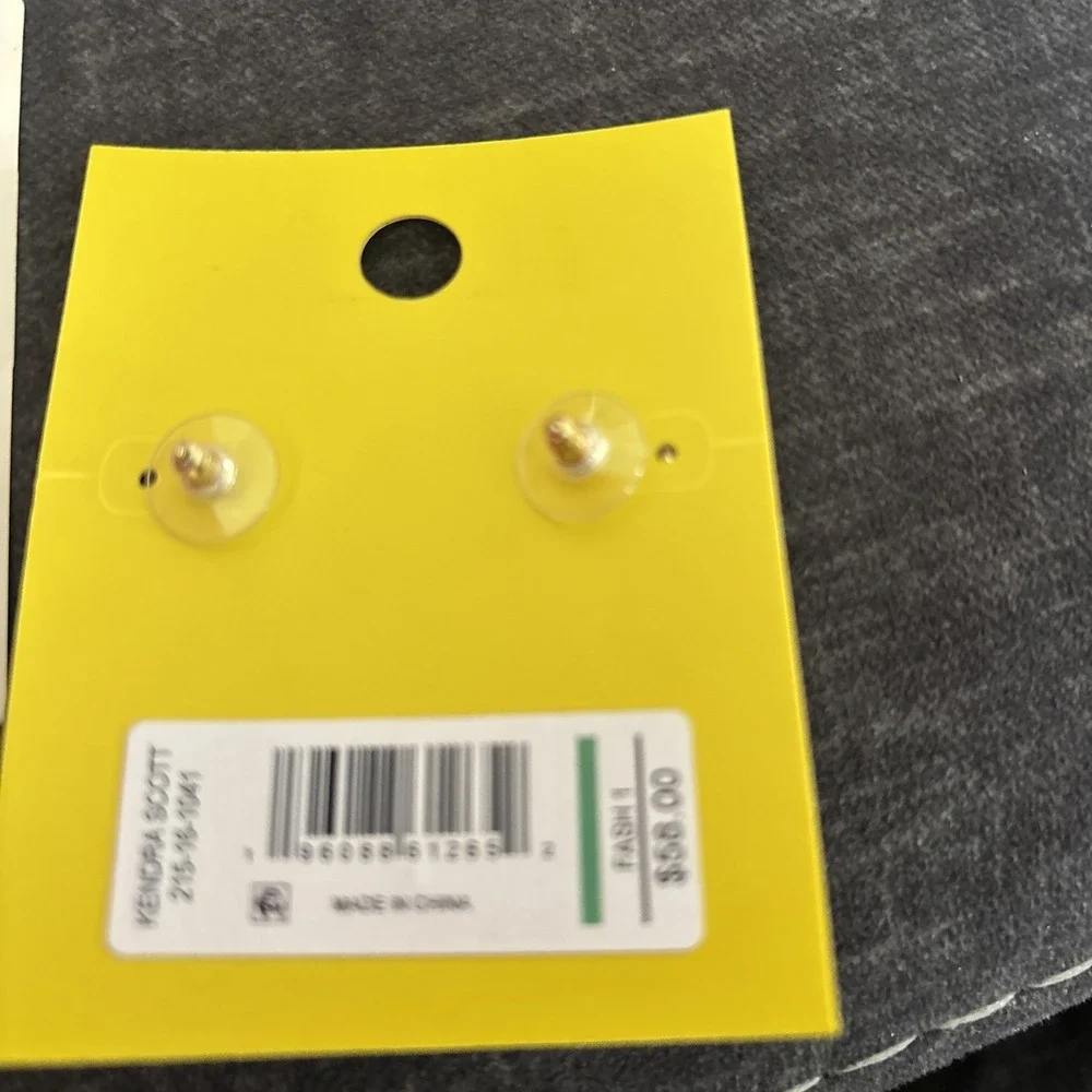 Kendra Scott Serena Linear Earrings 14K Over Brass - Picture 3 of 3